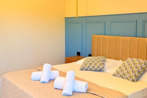 Deluxe Room 3