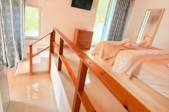 Deluxe Room 2